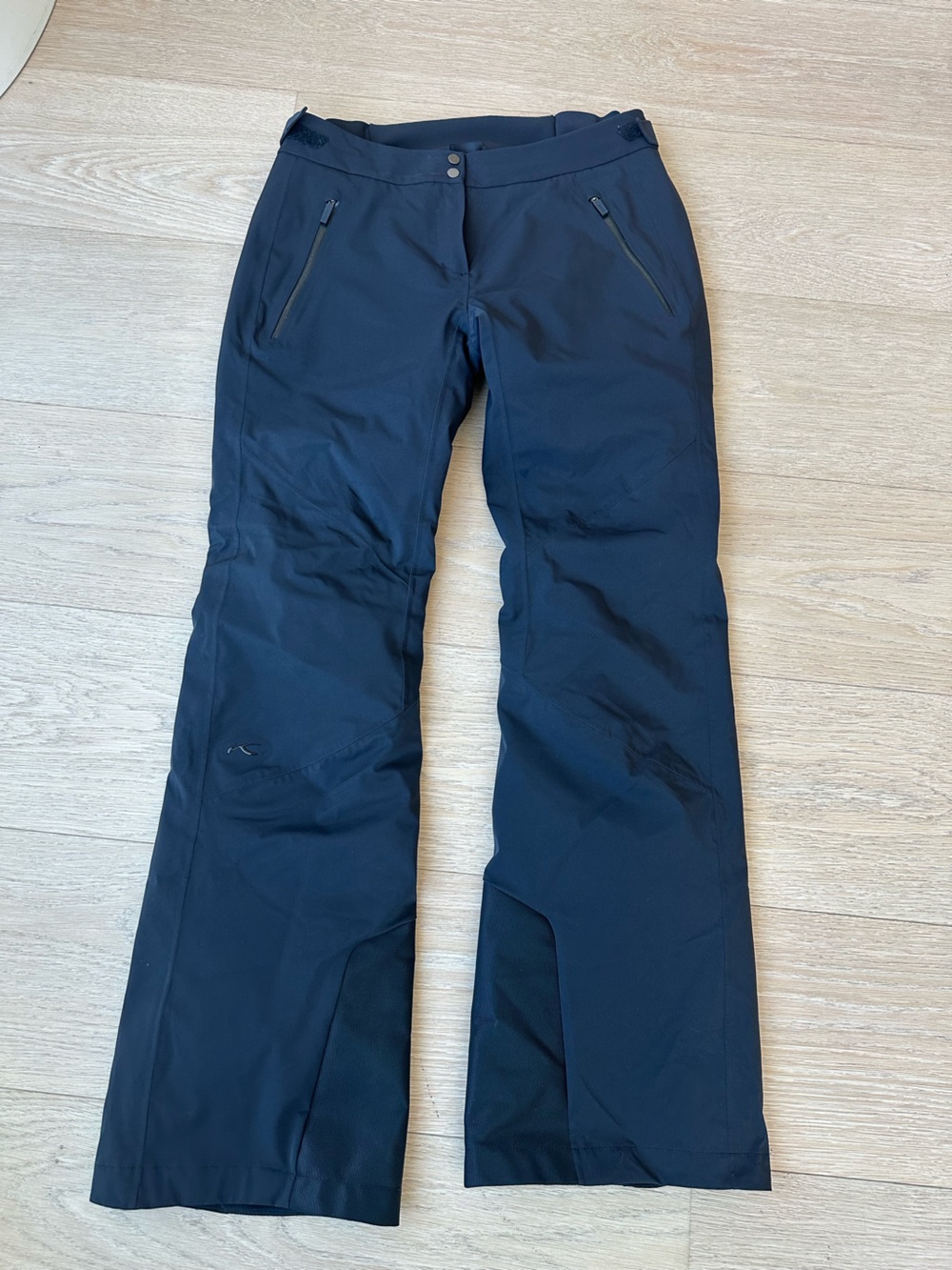 New KJUS Formula mid-rise black ski pants size 40/L same as US 10